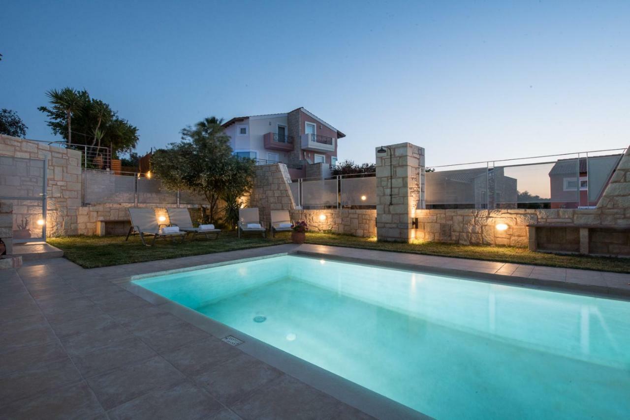 Pantanassa Villa Thalia Agia Marina  Luaran gambar